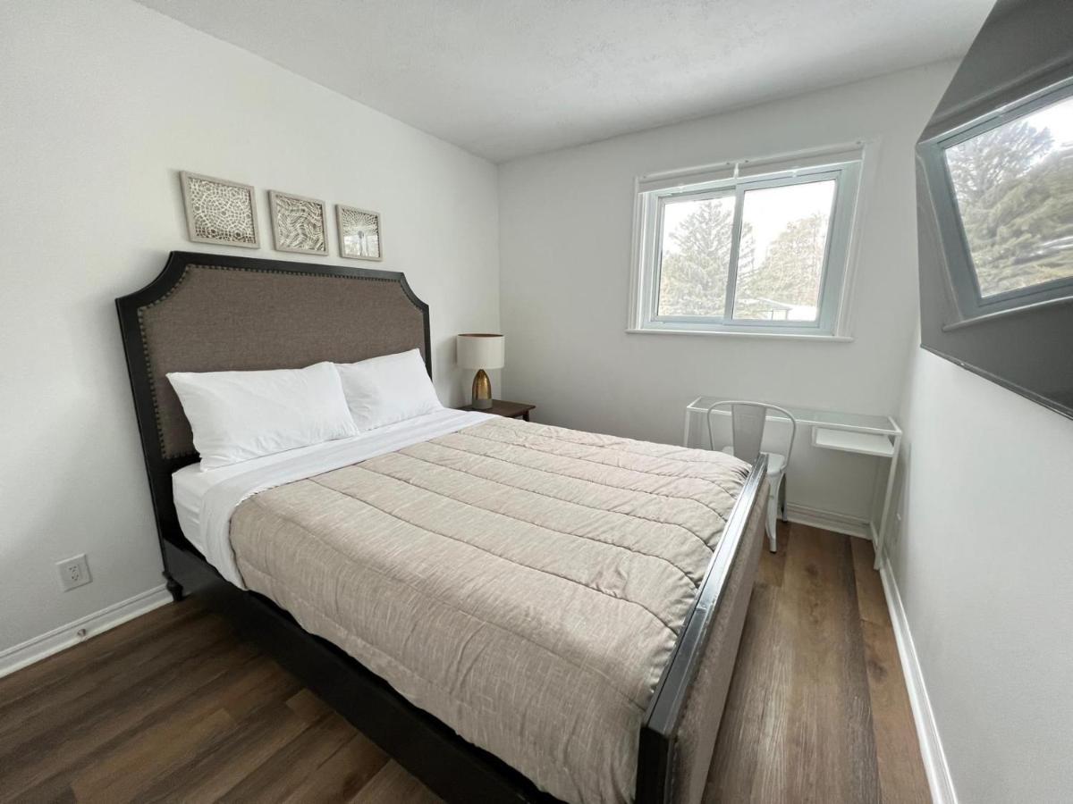 Letitia Heights !C Quiet And Modern Private Bedroom With Shared Bathroom Barrie Exteriér fotografie