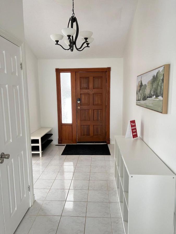 Letitia Heights !C Quiet And Modern Private Bedroom With Shared Bathroom Barrie Exteriér fotografie